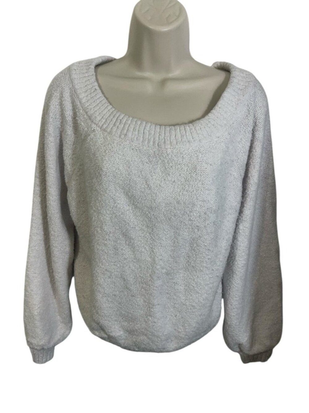 HOLLISTER Women's Size Small White Pullover Boxy Fit Sweater READ DESCRIPTION